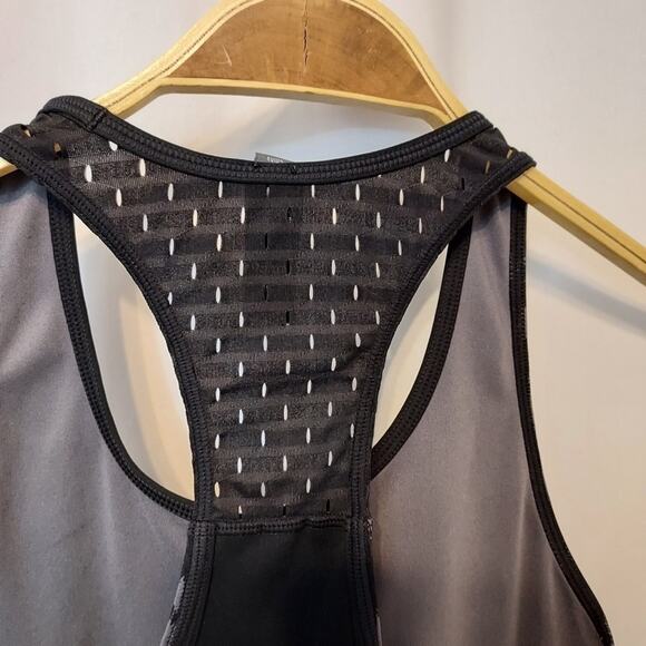 Adidas by Stella McCartney Black and Gray Leopard Print Athletic Active Tank Top - Picture 7 of 10